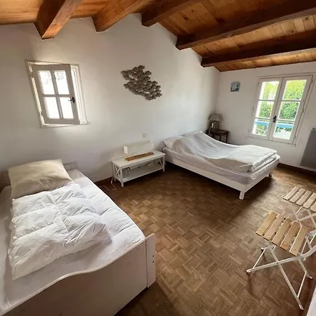 Maison De Famille L'epine 5 *