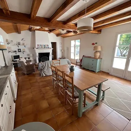 Maison De Famille L'epine 5